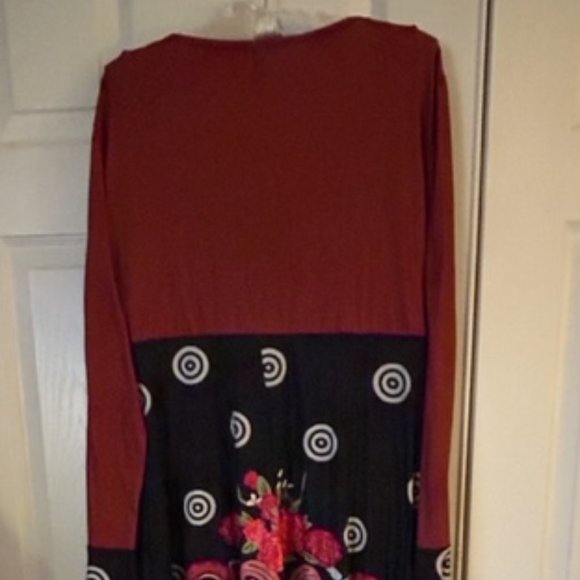 Colorful Floral/Ethnic Long Dress - Picture 4 of 7